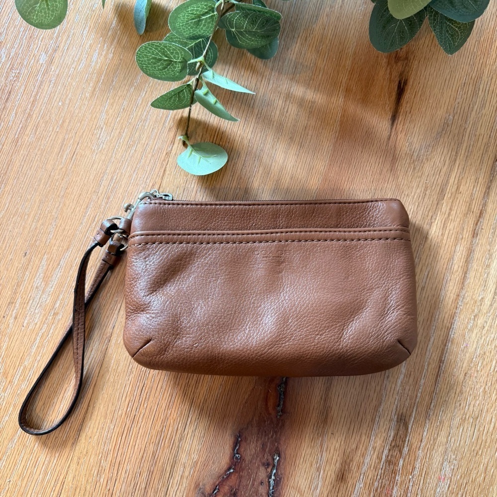 Coach Wrislet Bag Purse Brown Case Cosmetic SLG British Tan